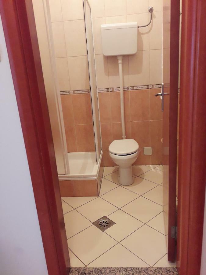 Apartman Dunja Ns 2 Novi Sad Buitenkant foto